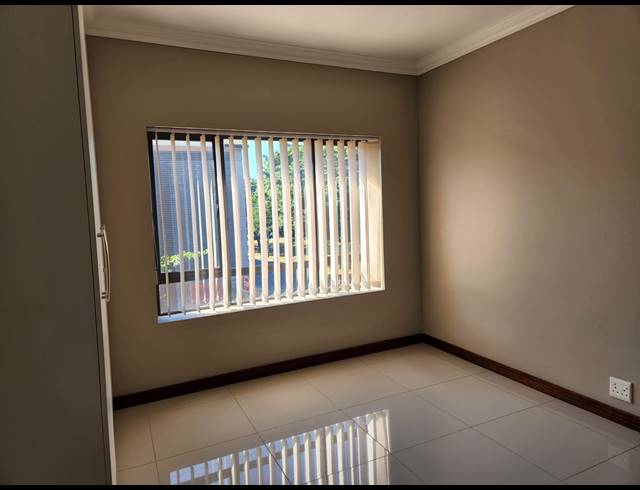 3 BEDROOM APARTMENT FOR SALE IN UMHLANGA RIDGE
